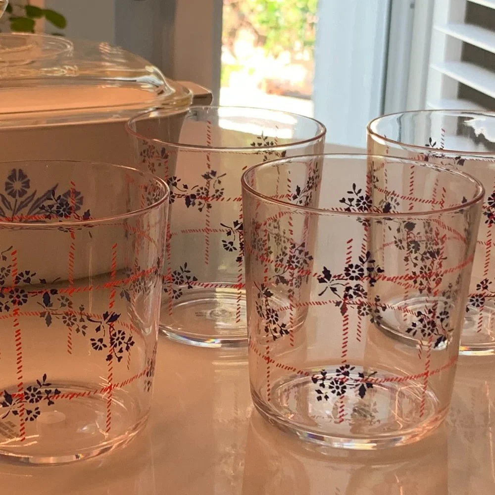 4 Old Fashioned-styled Americana Plastic Tumblers -NWT